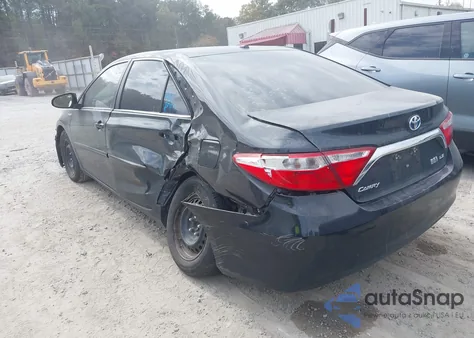 2016 Toyota Camry Hybrid Le z USA, uszkodzony, nr VIN 4T1BD1FK4GU190587